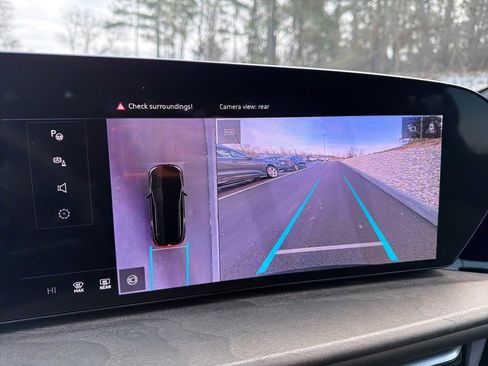 Certified 2025 Audi Q5 Premium w/ Convenience Package image 12