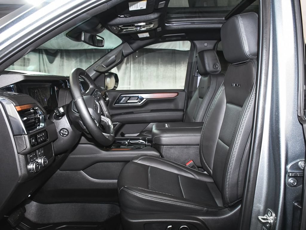 Used 2026 GMC Yukon XL Denali w/ Sun & Power Step Package AWD/4WD image 43