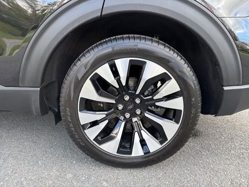New 2026 Ford Explorer Platinum w/ LUX Leather Package AWD/4WD image 40