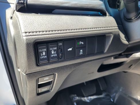 New 2026 Honda Odyssey Elite image 16