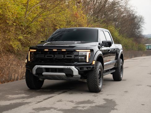 Used 2025 Ford F150 Raptor image 1