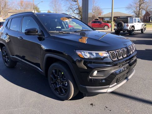 New 2026 Jeep Compass Latitude image 15