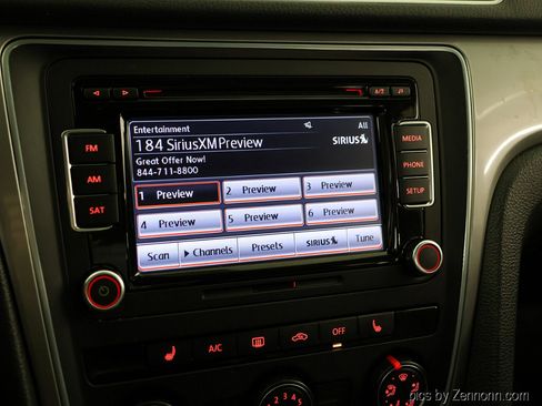 Used 2015 Volkswagen Passat 1.8T Limited Edition image 20