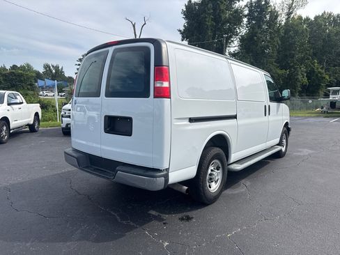 Used 2020 Chevrolet Express 2500 w/ Driver Convenience Package RWD image 5