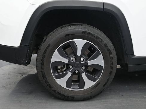 Used 2024 Jeep Grand Cherokee Limited 4xe AWD/4WD image 13