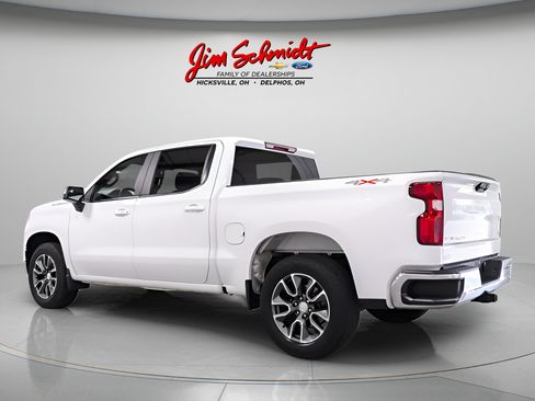 Used 2023 Chevrolet Silverado 1500 LT AWD/4WD image 4