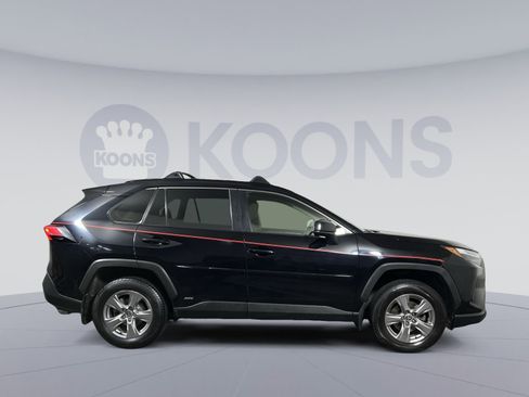 Used 2023 Toyota RAV4 LE image 8