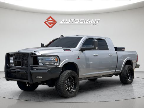 Used 2021 RAM 3500 Laramie AWD/4WD image 2