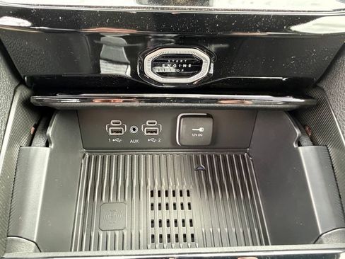 New 2026 Jeep Grand Cherokee Altitude AWD/4WD image 19