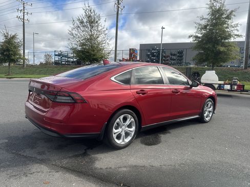 Used 2024 Honda Accord LX image 10