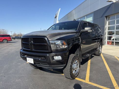Used 2017 RAM 2500 Big Horn w/ Sport Appearance Group image 3
