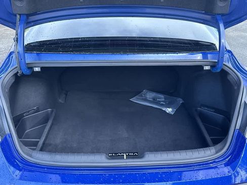 Used 2024 Hyundai Elantra SEL FWD image 25