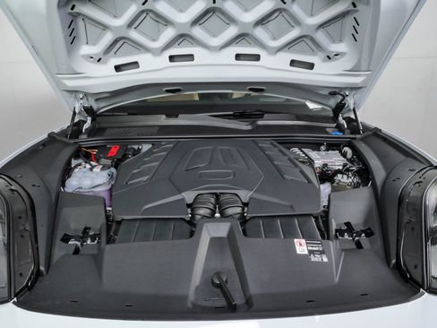 New 2026 Porsche Cayenne S AWD/4WD image 37
