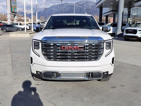 Used 2023 GMC Sierra 1500 Denali w/ Technology Package image 9