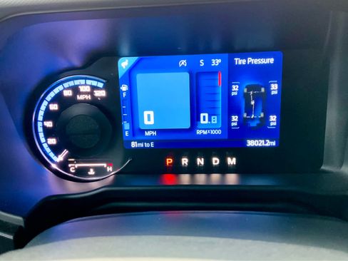 Used 2022 Ford Bronco Badlands image 40