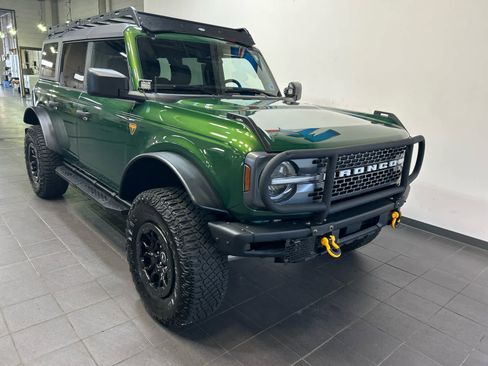Used 2024 Ford Bronco Badlands w/ Sasquatch Package AWD/4WD image 2