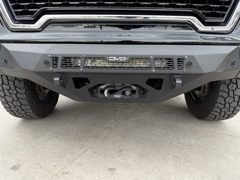 Used 2019 GMC Sierra 1500 Denali w/ Technology Package AWD/4WD image 12