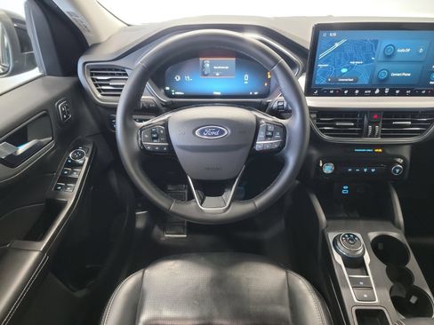 Used 2023 Ford Escape Platinum AWD/4WD image 16