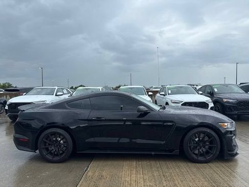 Used 2017 Ford Mustang Shelby GT350 w/ Electronics Package RWD image 2