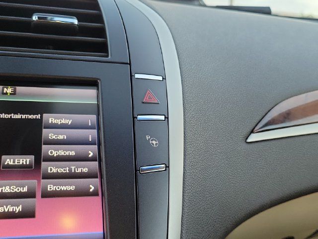 Used 2014 Lincoln MKZ AWD image 27