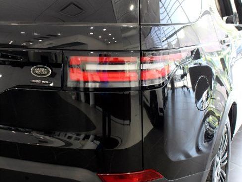 Used 2020 Land Rover Discovery HSE Luxury AWD/4WD image 13