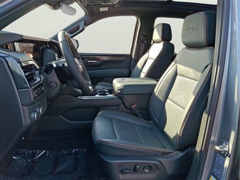 Used 2025 GMC Yukon AT4 w/ AT4 Premium Package image 14