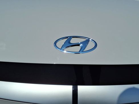 Used 2024 Hyundai Tucson Limited AWD/4WD image 11