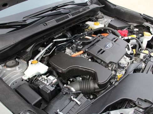 Used 2025 Subaru Forester Premium AWD/4WD image 14