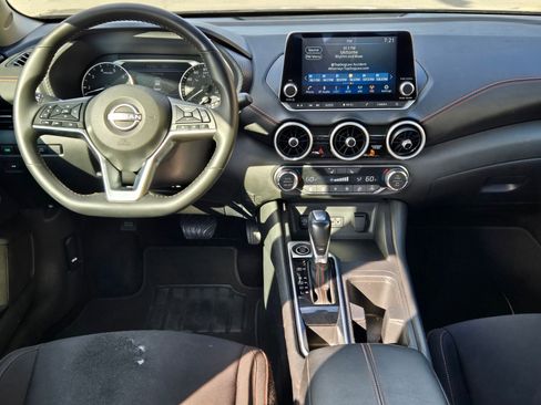 Used 2025 Nissan Sentra SR image 24