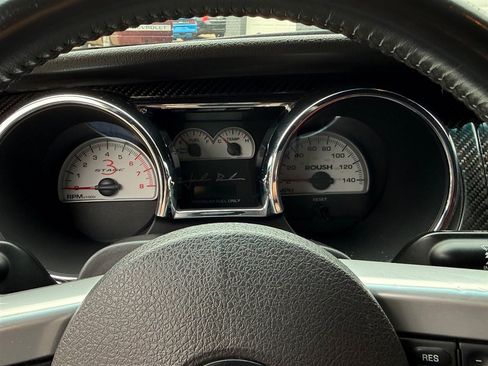 Used 2006 Ford Mustang GT RWD image 12