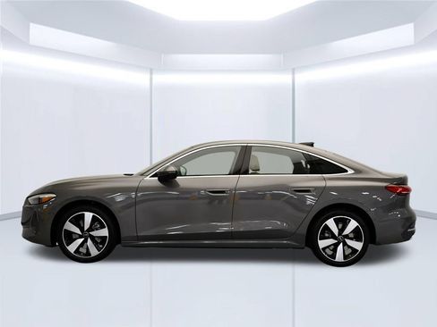 Used 2025 Audi A5 2.0T Premium w/ Convenience Package AWD/4WD image 2