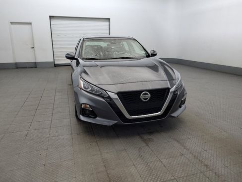 Used 2019 Nissan Altima 2.5 SL FWD image 14