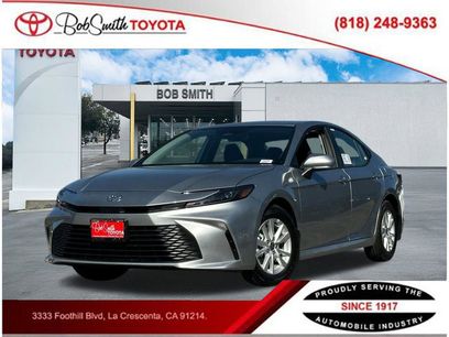 New 2025 Toyota Camry LE w/ Convenience Package