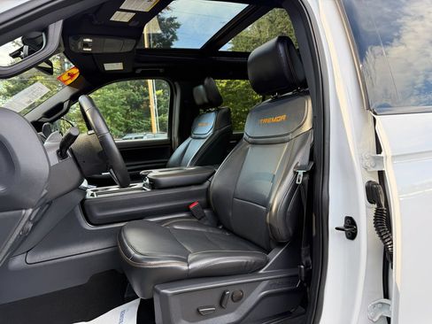 Certified 2025 Ford Expedition Tremor AWD/4WD image 28