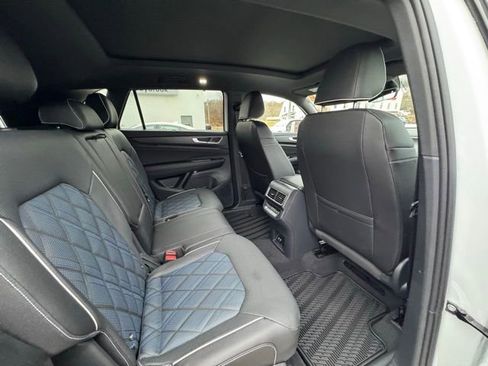 New 2026 Volkswagen Atlas Cross Sport SEL Premium R-Line AWD/4WD image 24