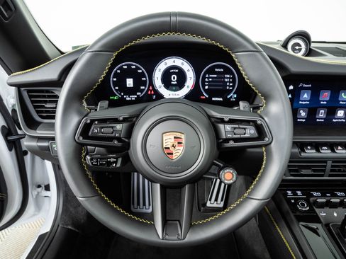 Certified 2026 Porsche 911 Targa 4 GTS AWD/4WD image 9