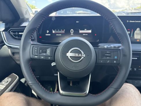 New 2025 Nissan Kicks SR FWD image 12