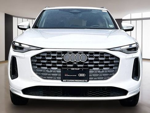 Used 2025 Audi Q5 Premium w/ Convenience Package AWD/4WD image 2