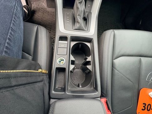 Used 2022 Audi Q3 2.0T Premium Plus image 17