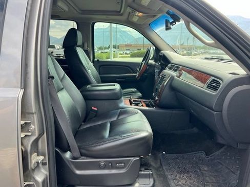 Used 2007 Chevrolet Tahoe LTZ w/ LTZ Preferred Equipment Group AWD/4WD image 33