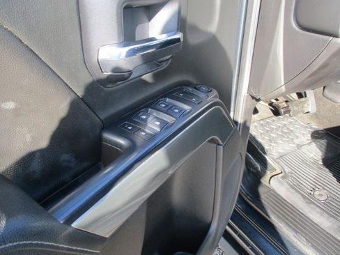 Used 2018 Chevrolet Silverado 1500 LT image 21