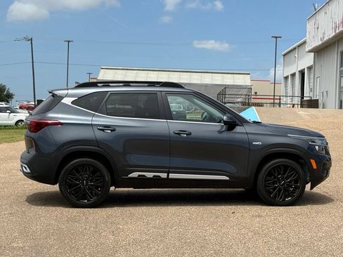 Used 2022 Kia Seltos Nightfall Edition AWD/4WD image 3