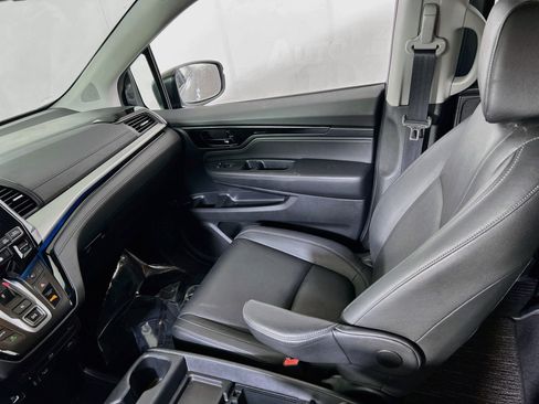 Used 2023 Honda Odyssey Touring image 24