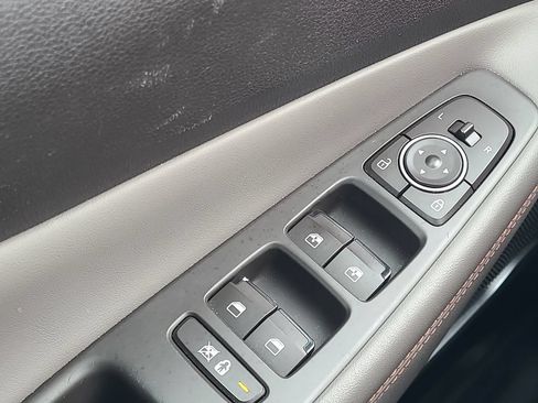 Used 2019 Hyundai Santa Fe FWD image 18