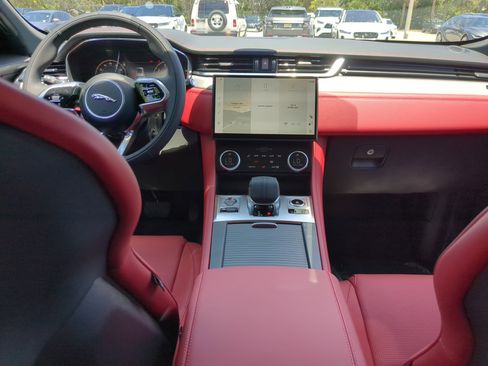 New 2026 Jaguar F-PACE R-Dynamic S image 16