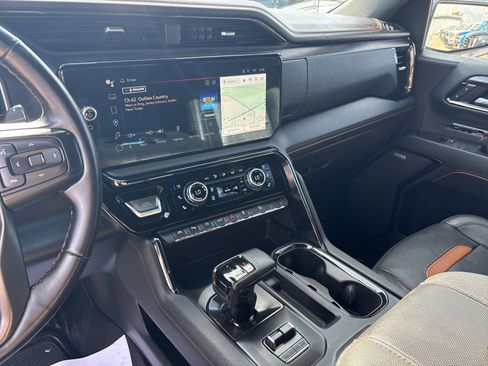 Used 2023 GMC Sierra 1500 AT4 w/ Technology Package image 17