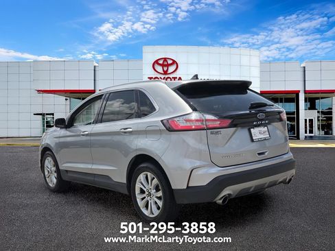 Used 2024 Ford Edge Titanium AWD/4WD image 3
