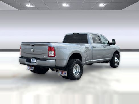 Used 2024 RAM 3500 Lone Star w/ Sport Appearance Package image 9
