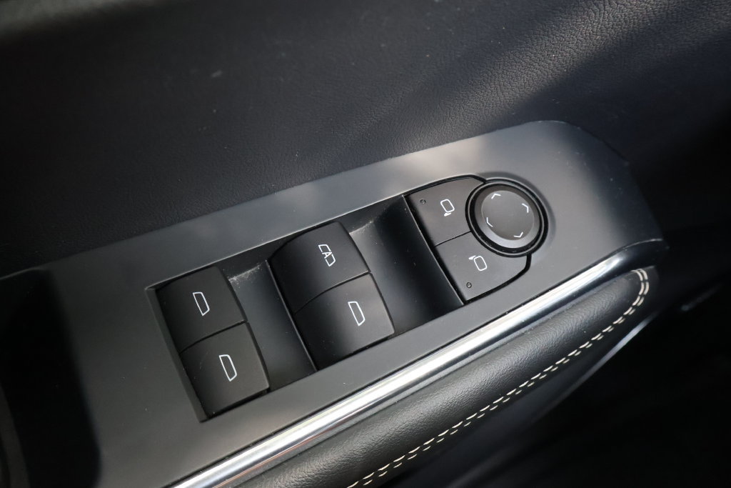 Certified 2024 GMC Acadia Elevation FWD image 34