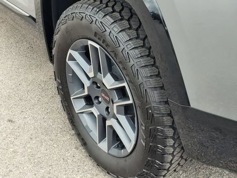New 2026 GMC Terrain AT4 w/ Convenience Package III image 7